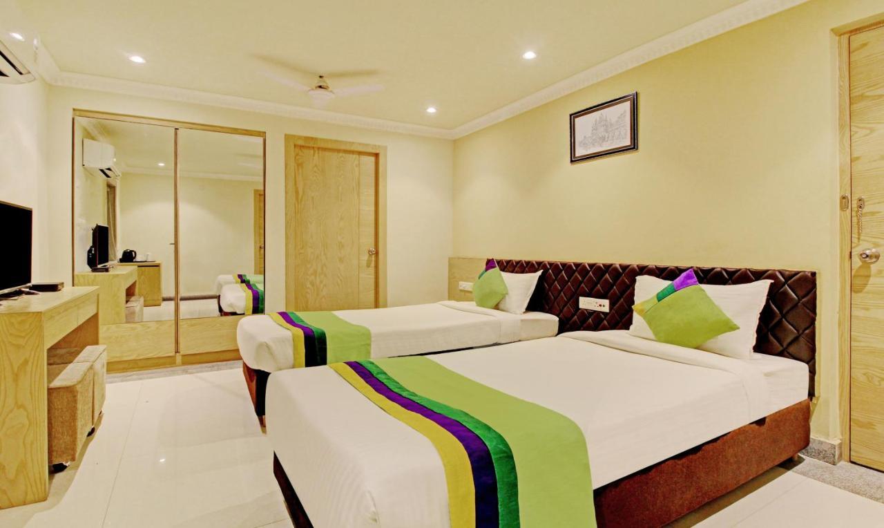 Treebo Asl Prime, Near Ballygunge Railway Station Calcutá Exterior foto