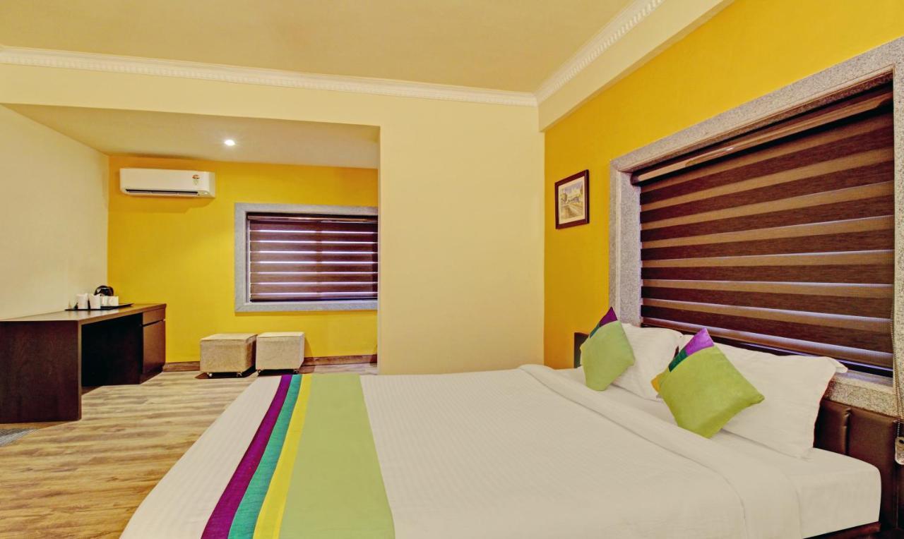 Treebo Asl Prime, Near Ballygunge Railway Station Calcutá Exterior foto