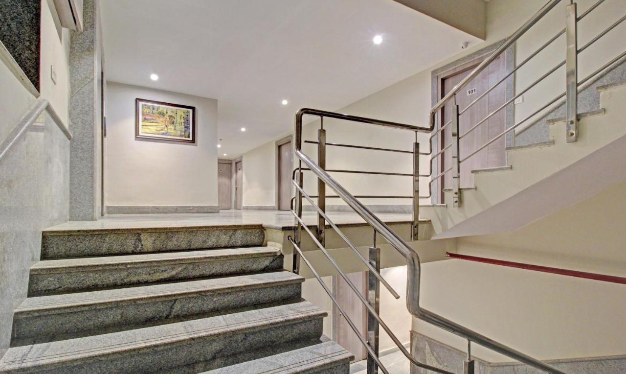 Treebo Asl Prime, Near Ballygunge Railway Station Calcutá Exterior foto